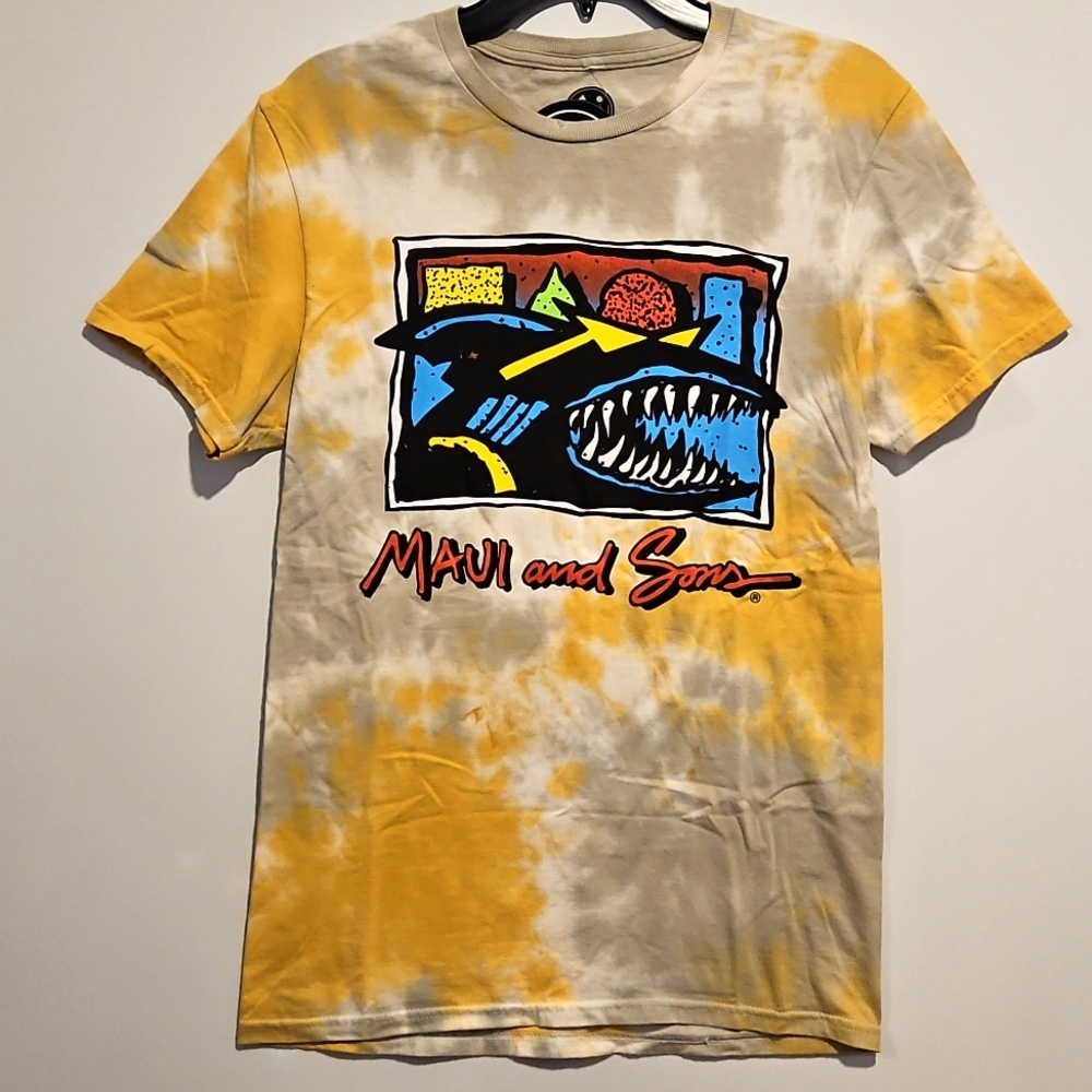 Maui and Sons short sleeve tie dye graphic tee 'Shade Shark' Small Unisex Beach